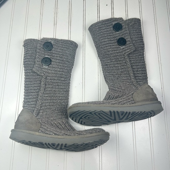 Ugg Gray Classic Cardy Knit Sweater Boots Women’s Size 6 - Picture 2 of 9